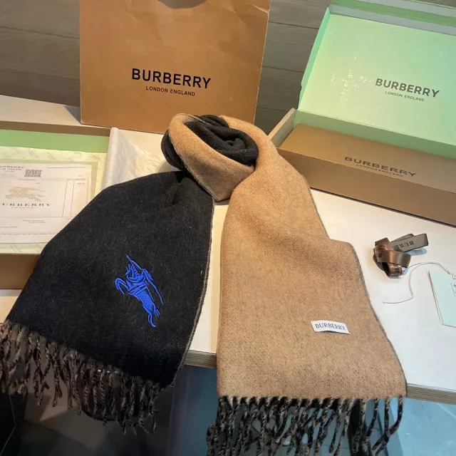 Burberry Scarves Fringed embroidered equestrian knight scarf product detail image 2