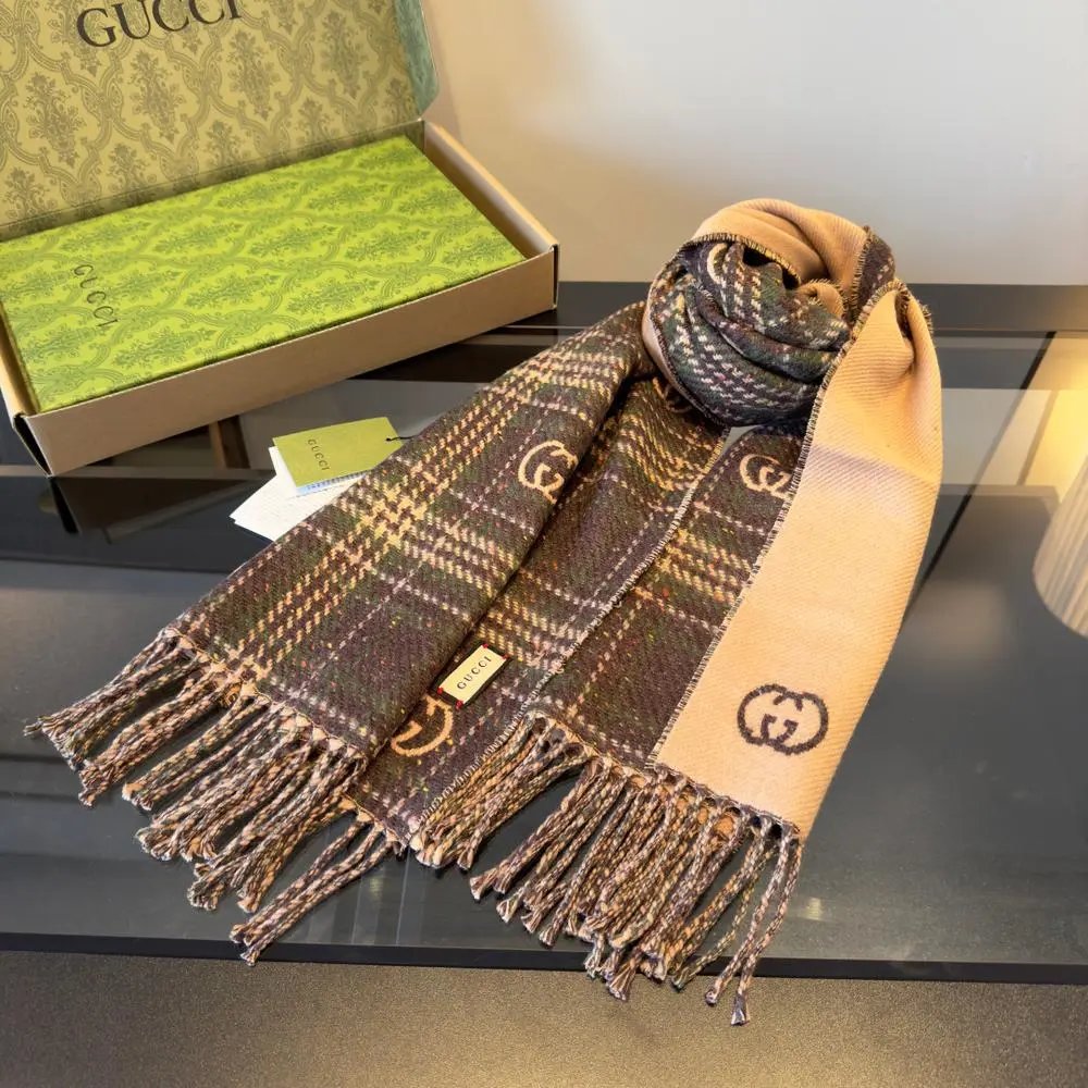 Gucci Scarves Fringed GG monogram and plaid scarf image 4