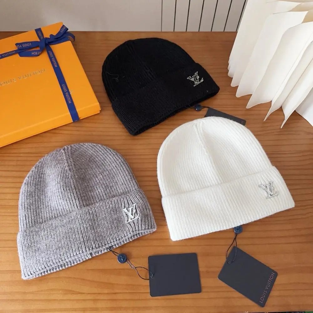 Louis Vuitton Hats Ribbed knit cuff beanie with LV logo image 3
