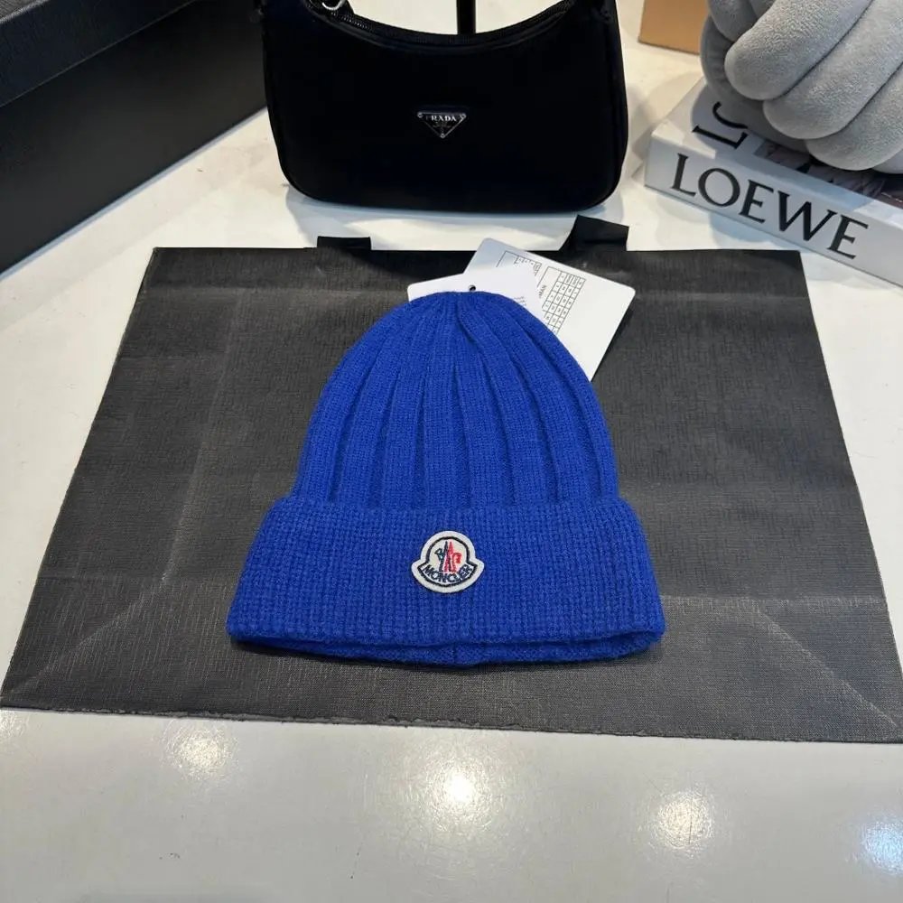 Moncler Hats Rib-knit cuffed beanie with logo patch — Style 6