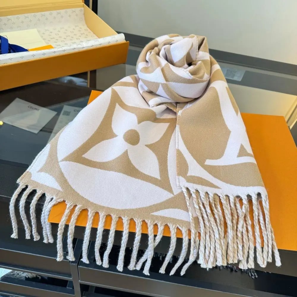 Louis Vuitton Scarves Fringed monogram and check pattern scarf image 8