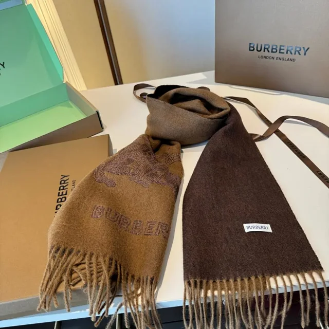 Burberry Scarves Fringed embroidered equestrian knight scarf product detail image 9