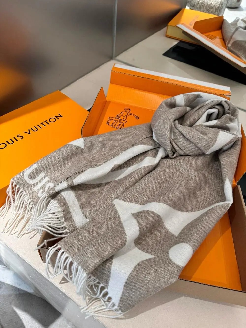 Louis Vuitton Scarves Fringed monogram and check pattern scarf image 5