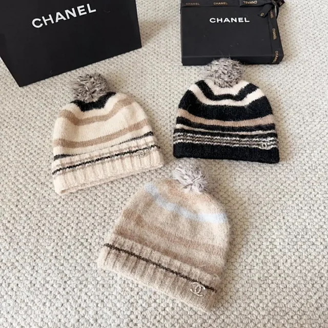 Chanel Hats Rib-knit cuffed beanie with interlocking CC logo product detail image 8