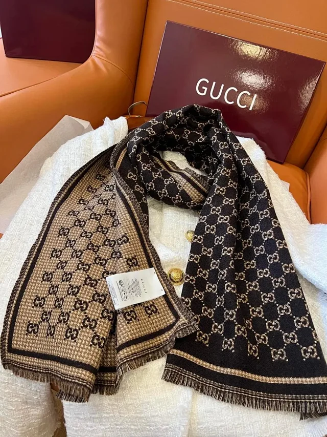 Gucci Scarves Fringed GG monogram scarf product detail image 5