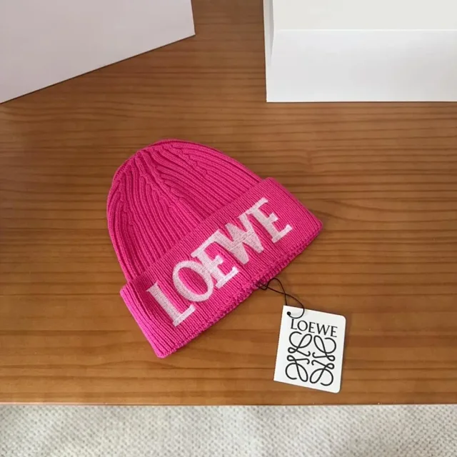 Loewe Hats Ribbed knit logo beanie product detail image 2