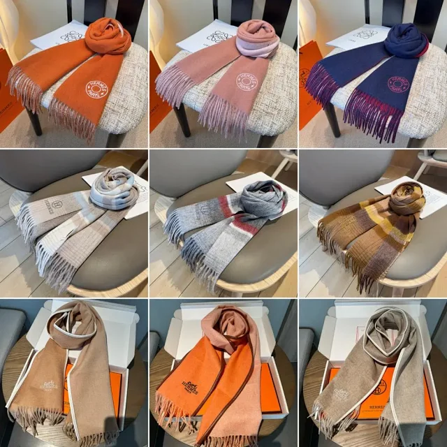 Hermès Scarves Fringed logo scarf product detail image 1