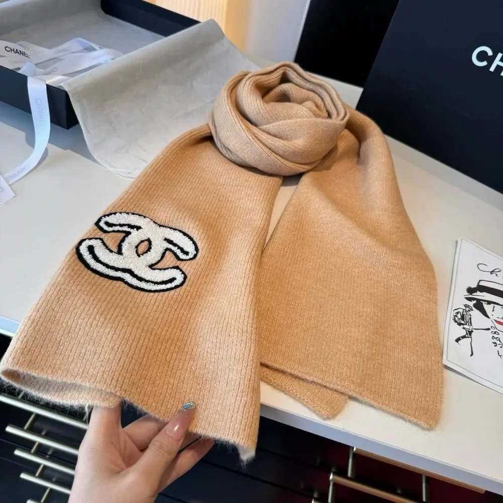 Chanel Scarves CC logo knit scarf image 4