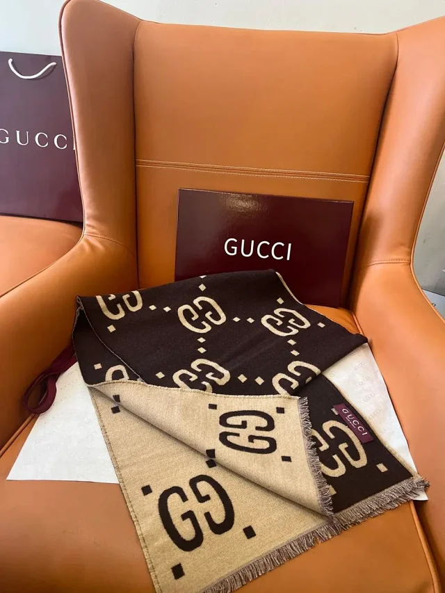 Gucci Scarves Fringed GG monogram scarf product detail image 10