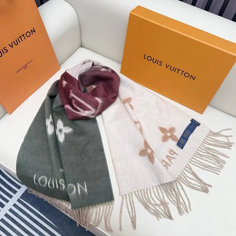 Louis Vuitton Scarves Fringed Monogram Scarf image 7