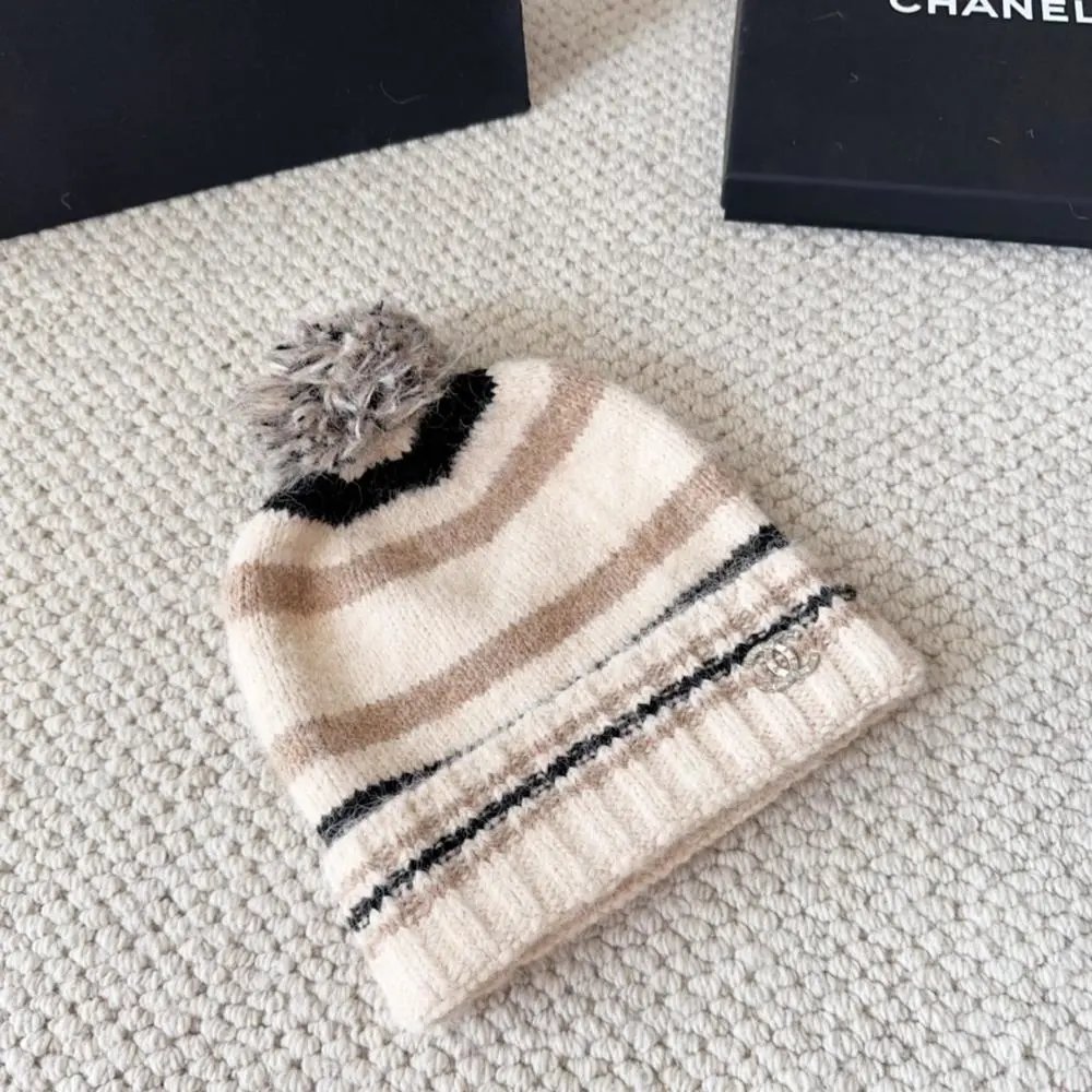 Chanel Hats Rib-knit cuffed beanie with interlocking CC logo image 10