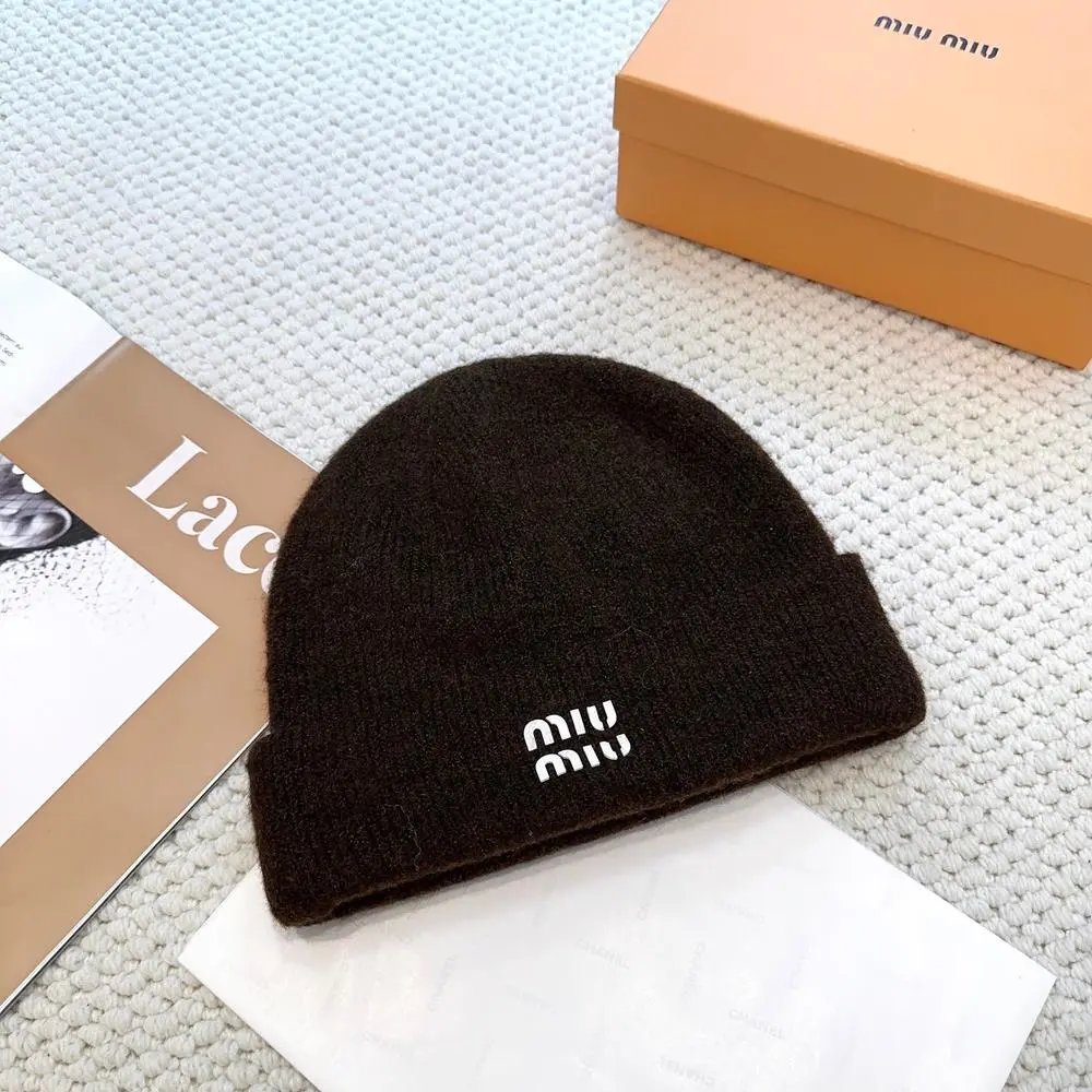 Miu Hats Logo knit beanie — Style 9