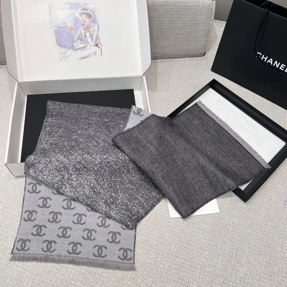 Chanel Scarves Knit and logo-pattern image 5