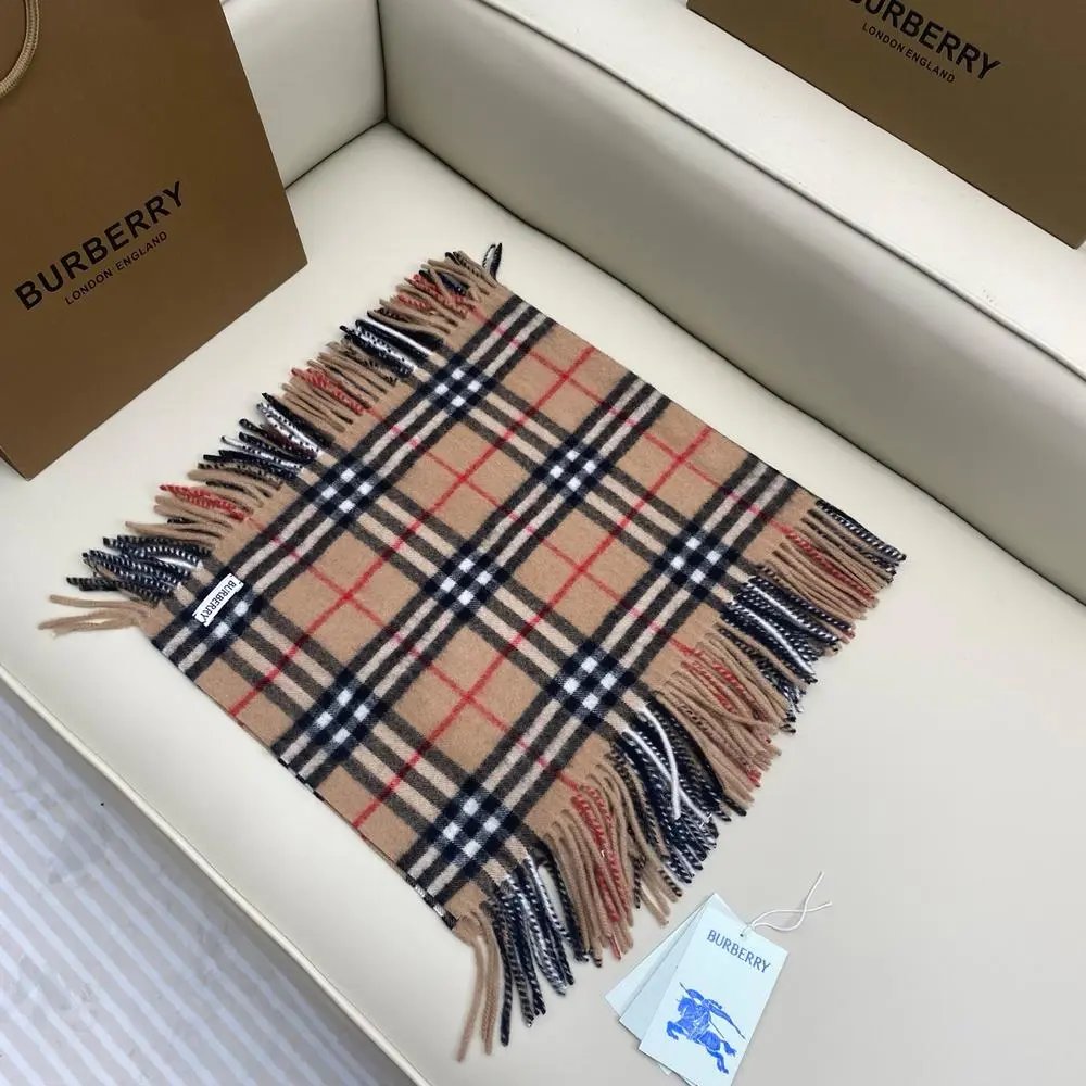 Burberry Scarves Fringed check scarf image 6