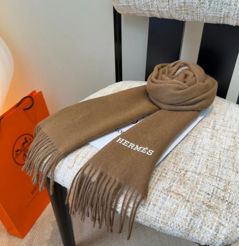 Hermès Scarves Fringed logo scarf image 7