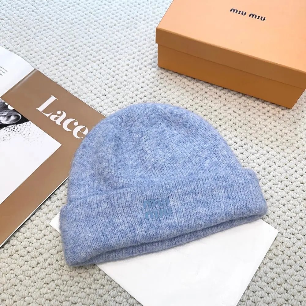 Miu Hats Logo knit beanie — Style 10
