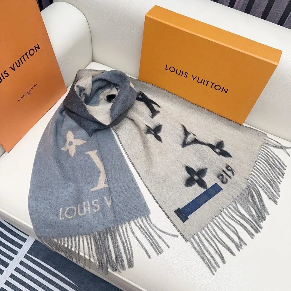 Louis Vuitton Scarves Fringed Monogram Scarf image 6