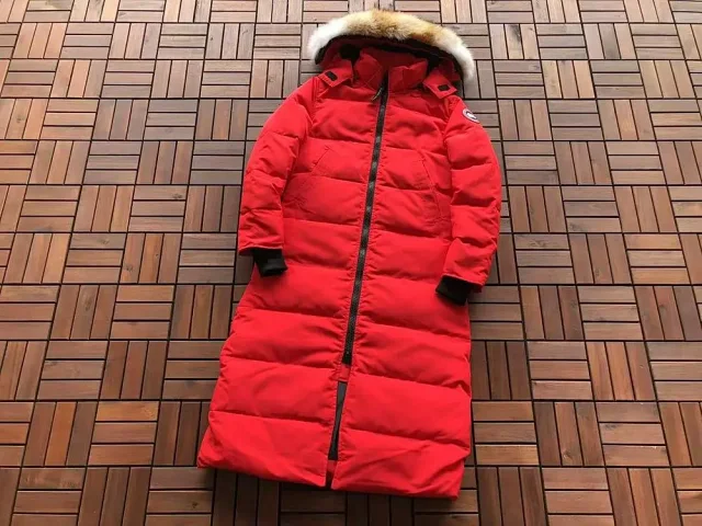 Canada Goose Down Jackets Long hooded fur-trim puffer product detail image 3