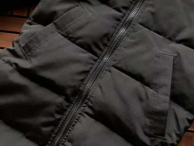 Canada Goose Down Jackets Long hooded fur-trim puffer product detail image 11