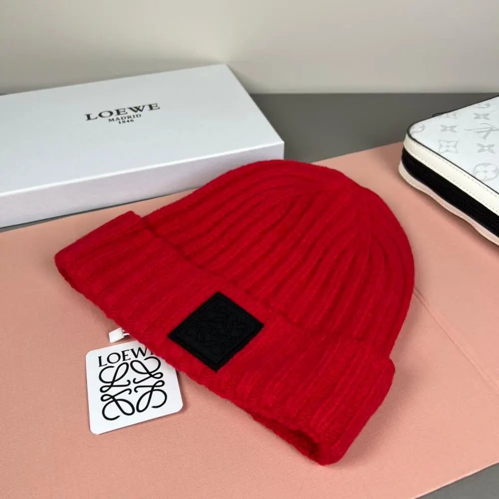 Loewe Hats Rib-knit logo beanie — Style 11