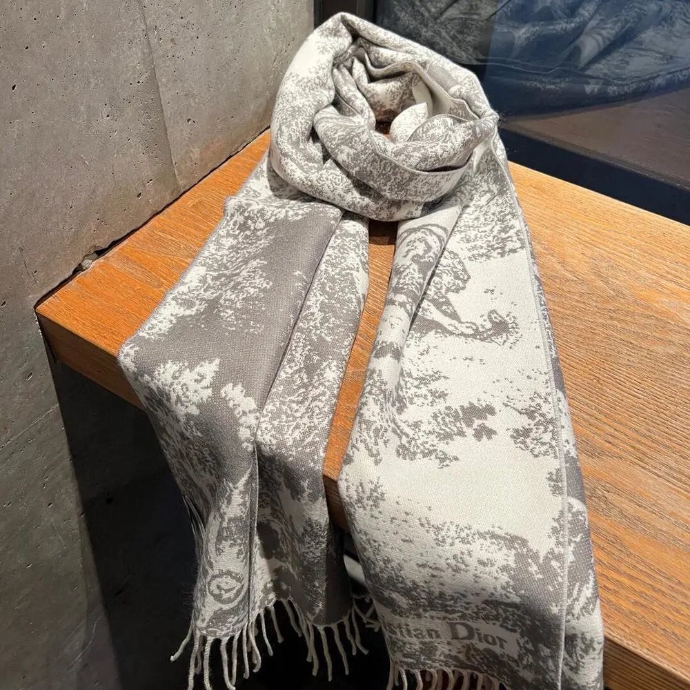 Dior Scarves Fringed logo-pattern scarf image 8