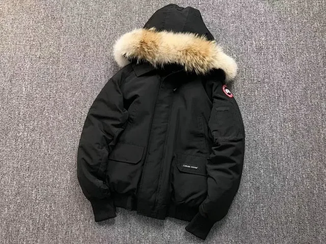 Canada Goose Down Jackets Fur-Trim Hooded Bomber Jacket product detail image 2