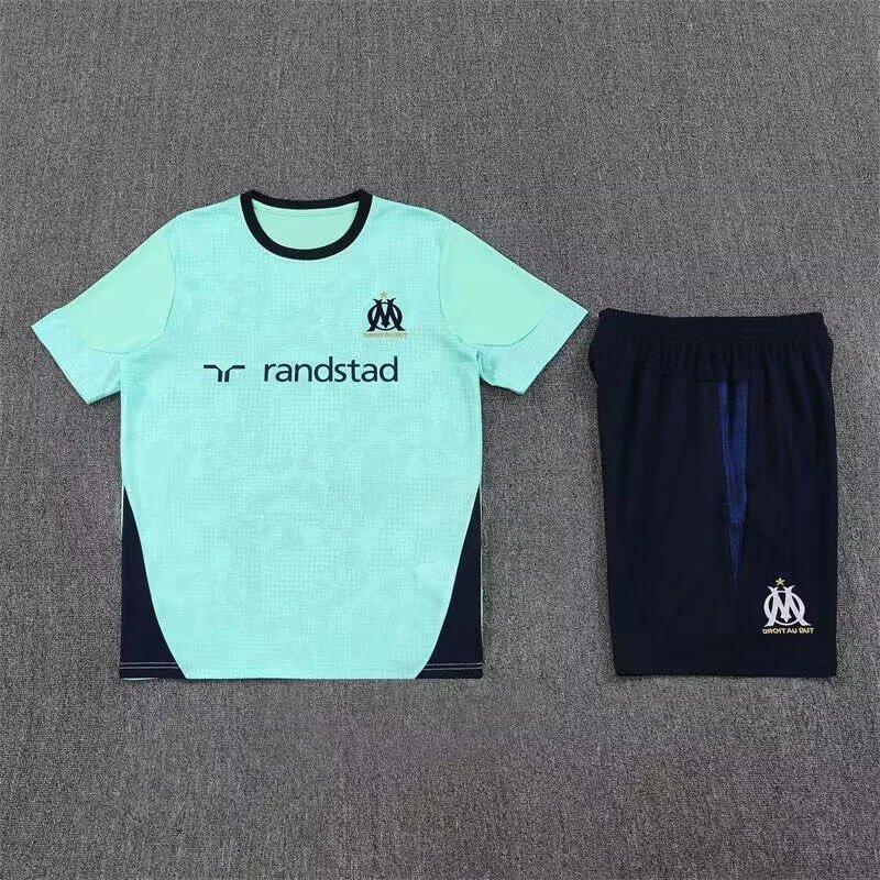 2425 Marseille Light Blue
