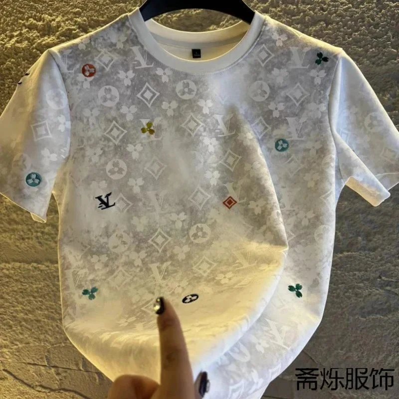 Louis Vuitton T-Shirts Monogram floral embroidered crew-neck T-shirt image 2