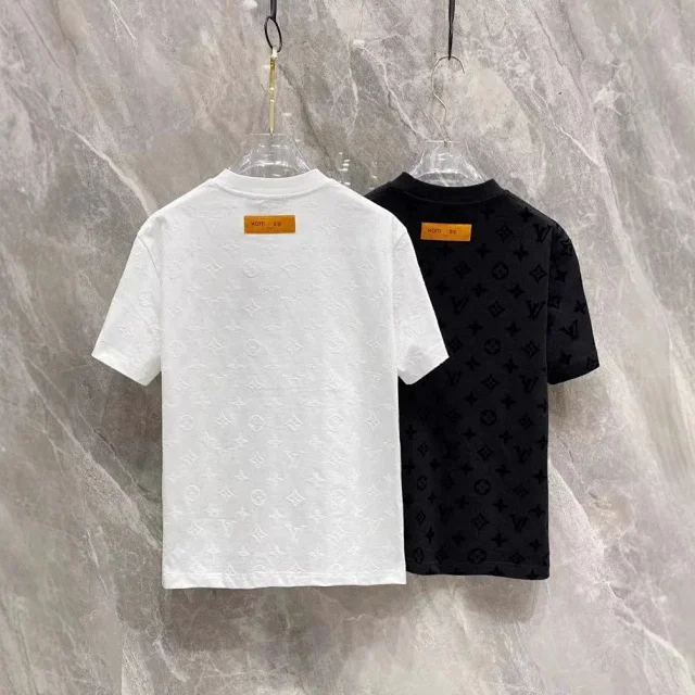 Louis Vuitton T-Shirts Monogram floral embroidered crew-neck T-shirt product detail image 8