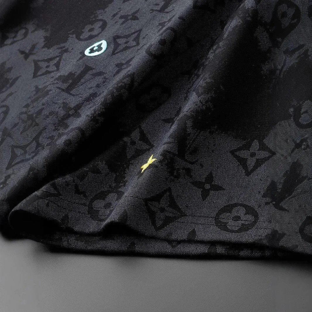 Louis Vuitton T-Shirts Monogram floral embroidered crew-neck T-shirt image 11