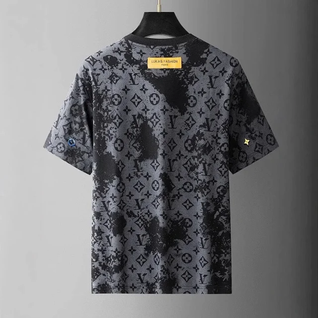 Louis Vuitton T-Shirts Monogram floral embroidered crew-neck T-shirt product detail image 10