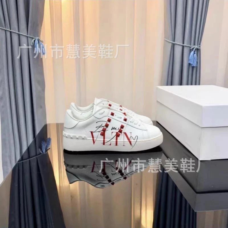Valentino Rockstud Low-Top White Sneakers - 16