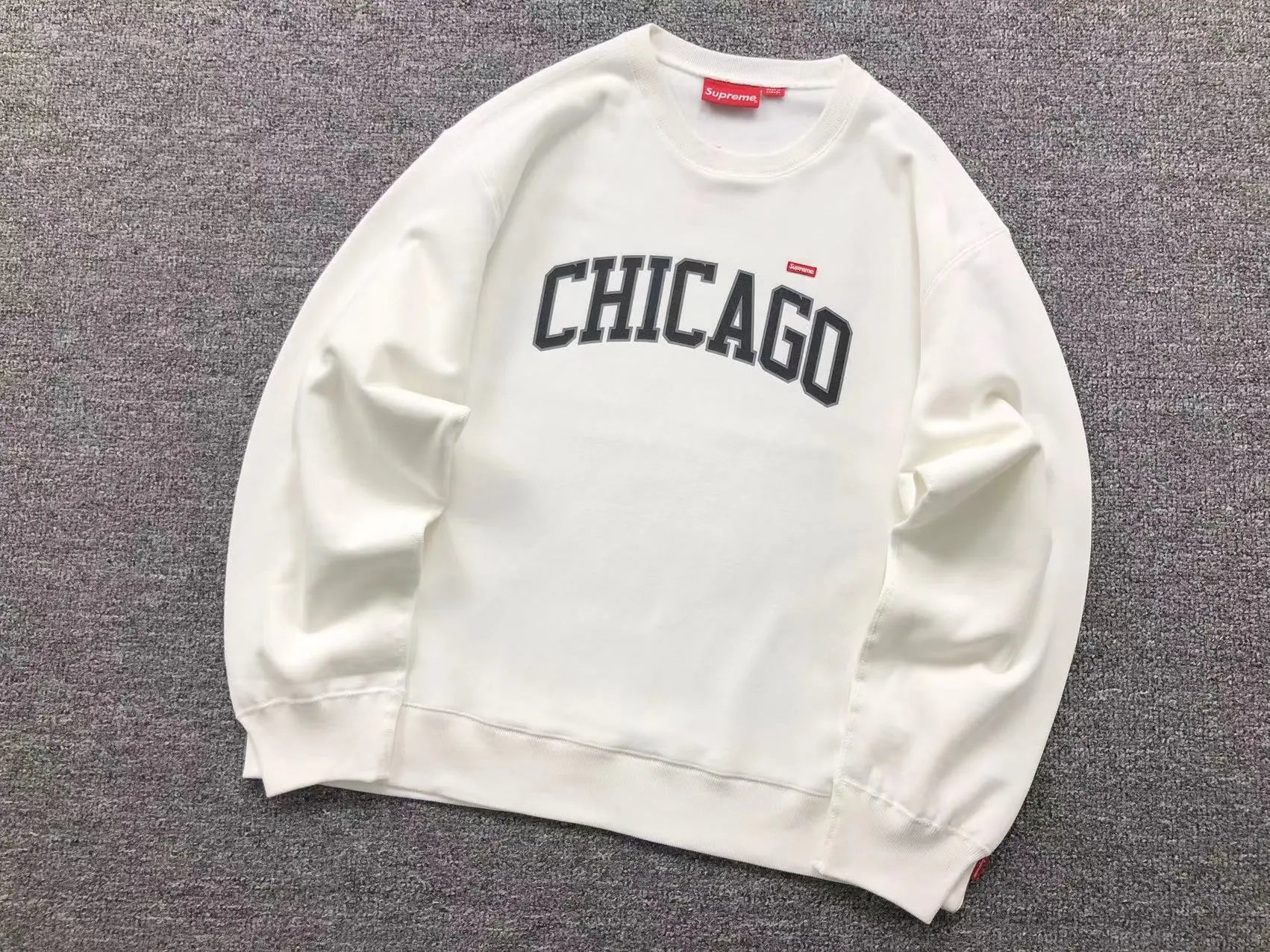 E572 # White Chicago (Printed)