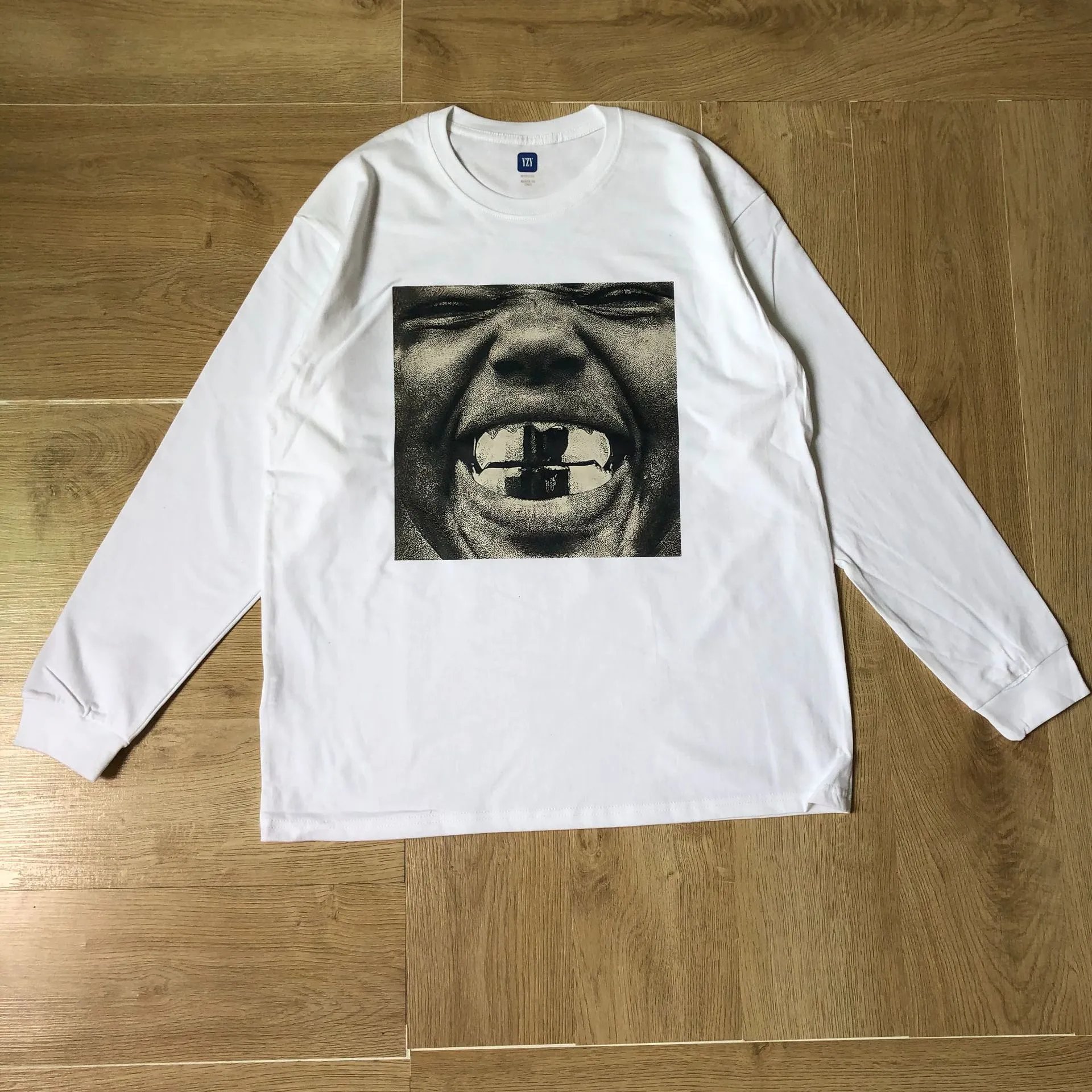 0013 White