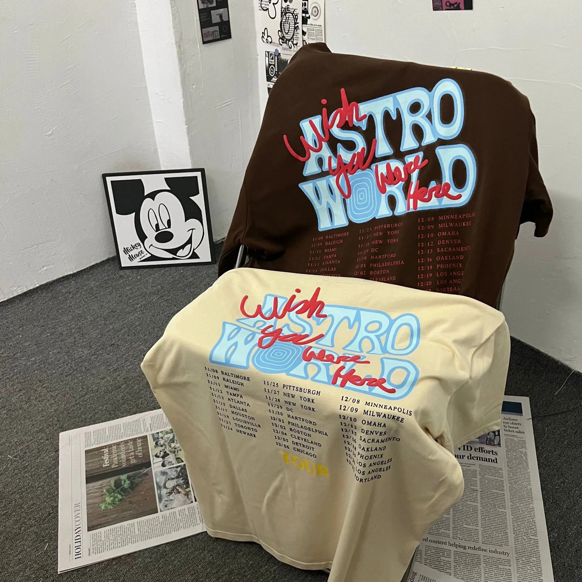 Travis scott tee ( has white also )