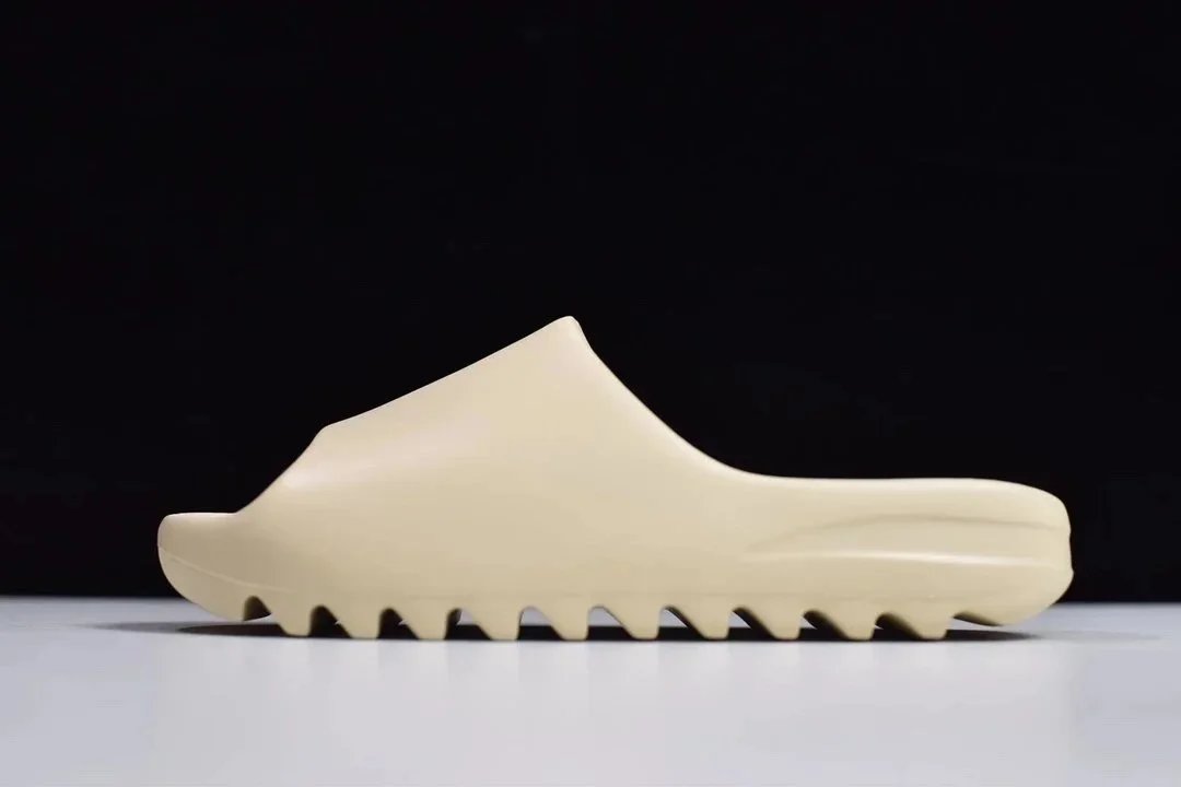 Adidas Yeezy Slide Onyx Slippers - 12