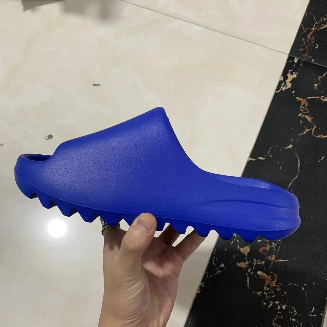 Adidas Yeezy Slide Onyx Slippers - 19