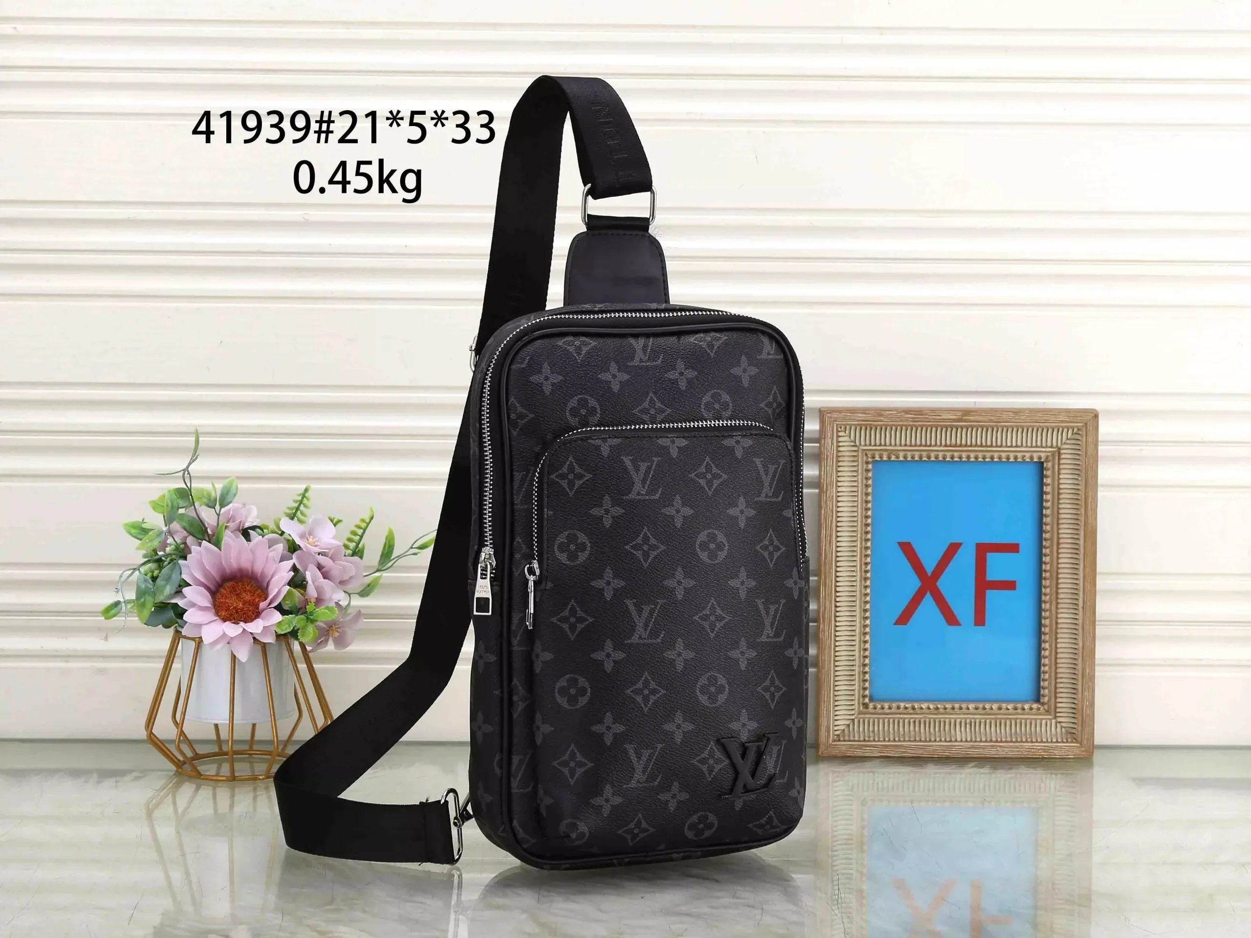41939# Black Monogram