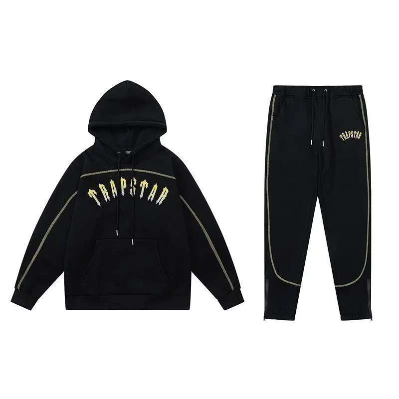 646-647 # Black Set