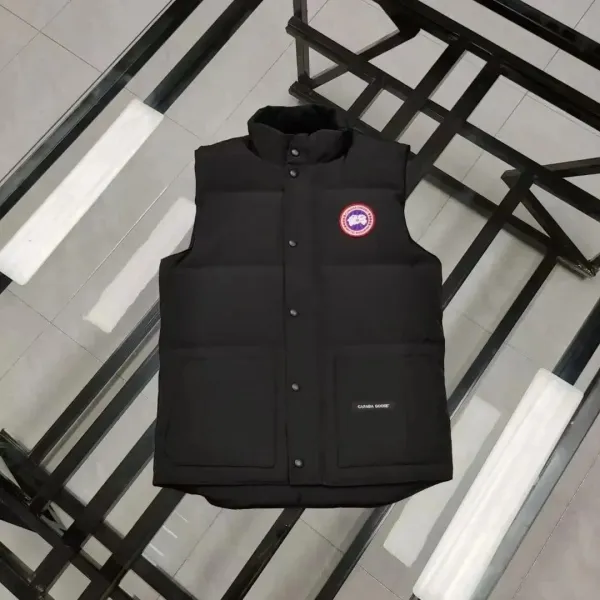 Canada Goose Freestyle Vest Black Down Vest - 1