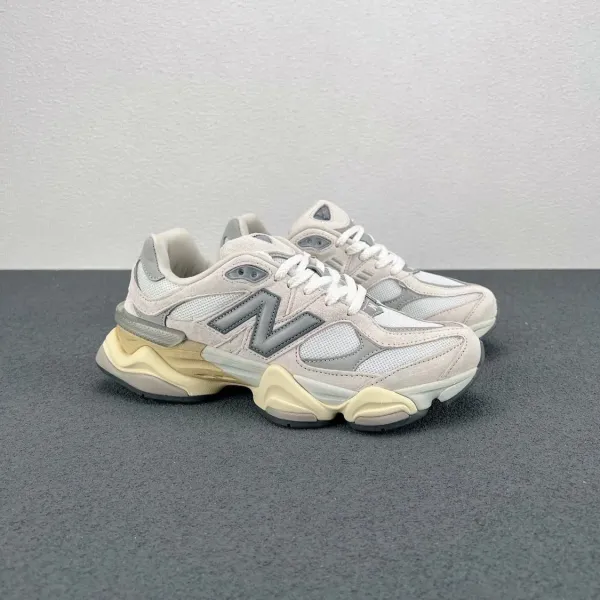 New Balance 9060 Peach Cream Chunky Sneakers - 6