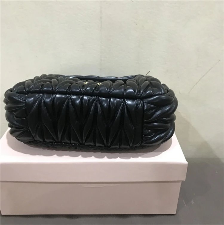 Miu Miu Matelassé Hobo Bag White - 8
