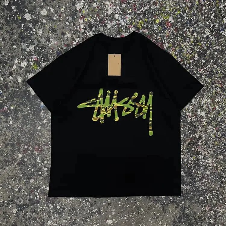 stu经典款迷彩字母印花 颜色：黑色、白色、 码数S、Ｍ、L、XL、XXL   STU32