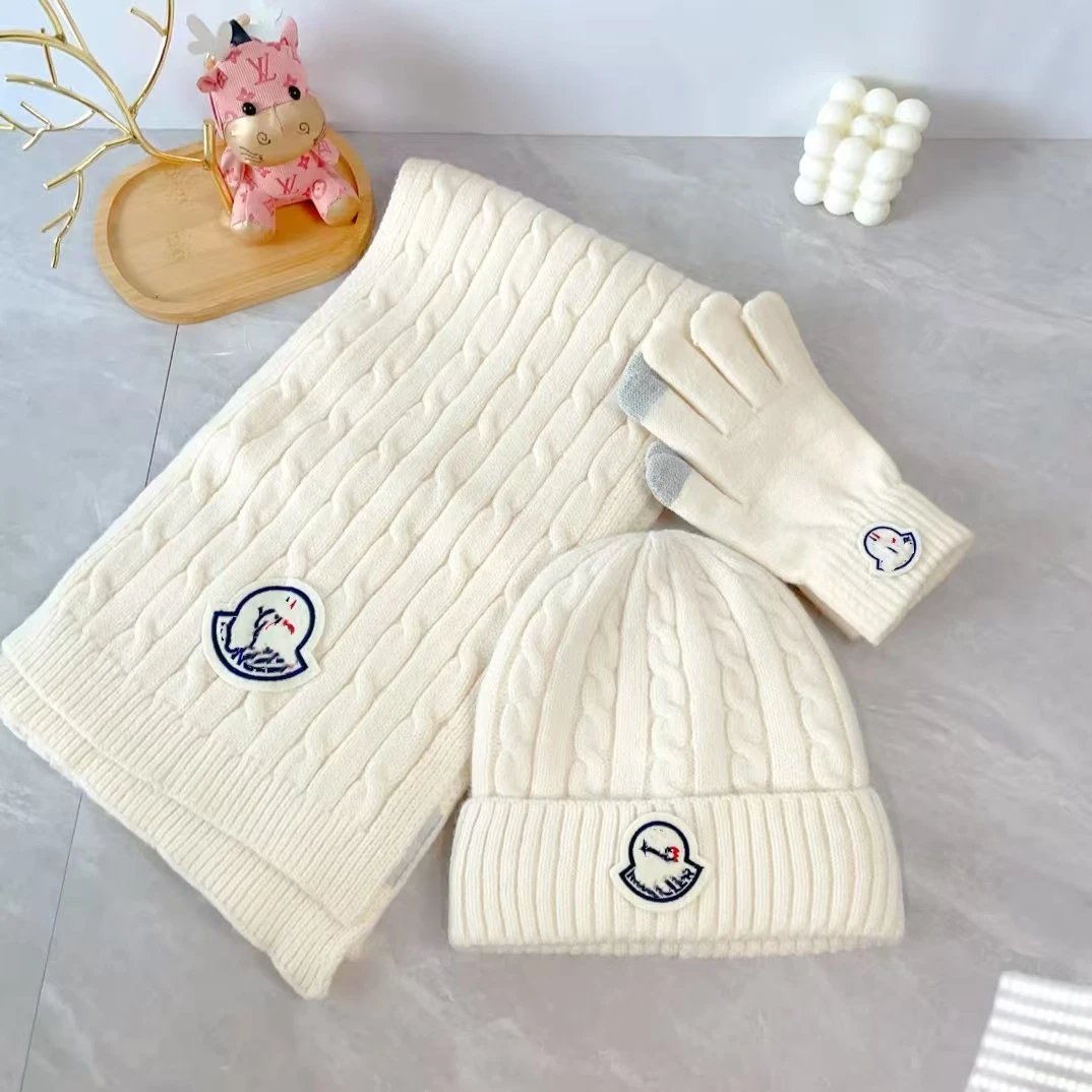 Moncler Genius x Moncler Grenoble Cable Knit Beige Accessory Set: Beanie, Scarf, and Touchscreen Gloves - 7