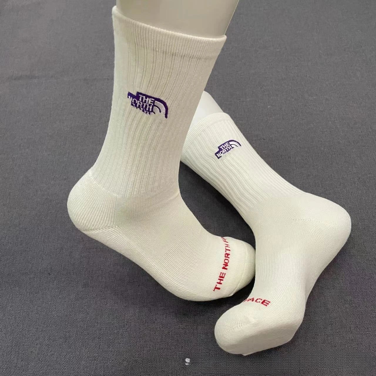 The North Face Ribbed Crew Socks White with Red Stripes Socks - 9