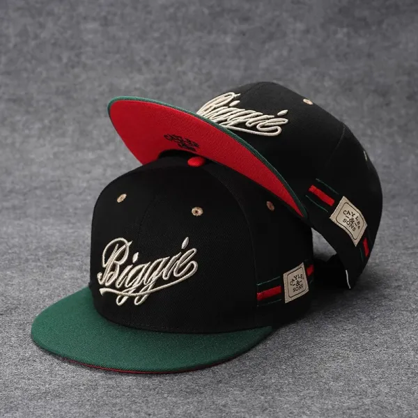 Design Streetwear Snapback Cap with Vintage Patch Print Red/Navy Baseball Cap - 3