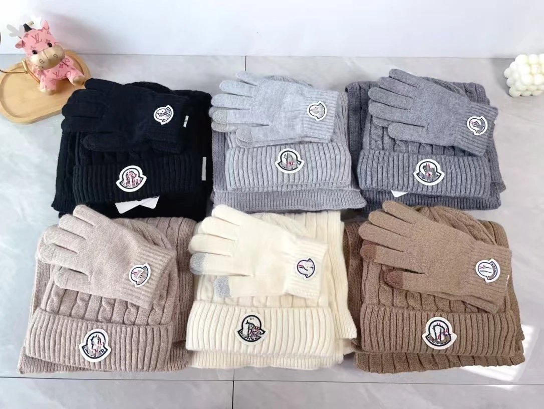 Moncler Genius x Moncler Grenoble Cable Knit Beige Accessory Set: Beanie, Scarf, and Touchscreen Gloves - 3