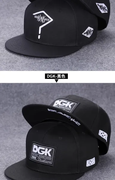Design Streetwear Snapback Cap with Vintage Patch Print Red/Navy Baseball Cap - 28