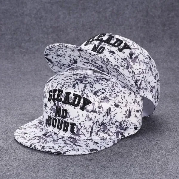 Design Streetwear Snapback Cap with Vintage Patch Print Red/Navy Baseball Cap - 10