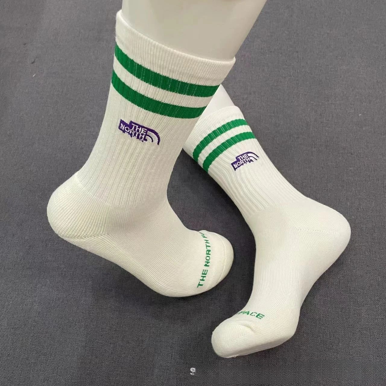 The North Face Ribbed Crew Socks White with Red Stripes Socks - 7